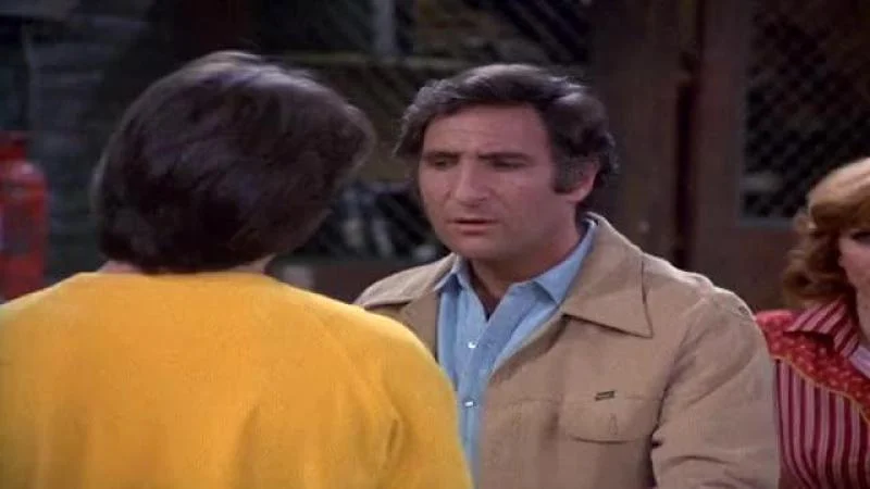 Кадры из сериала Такси (1978)